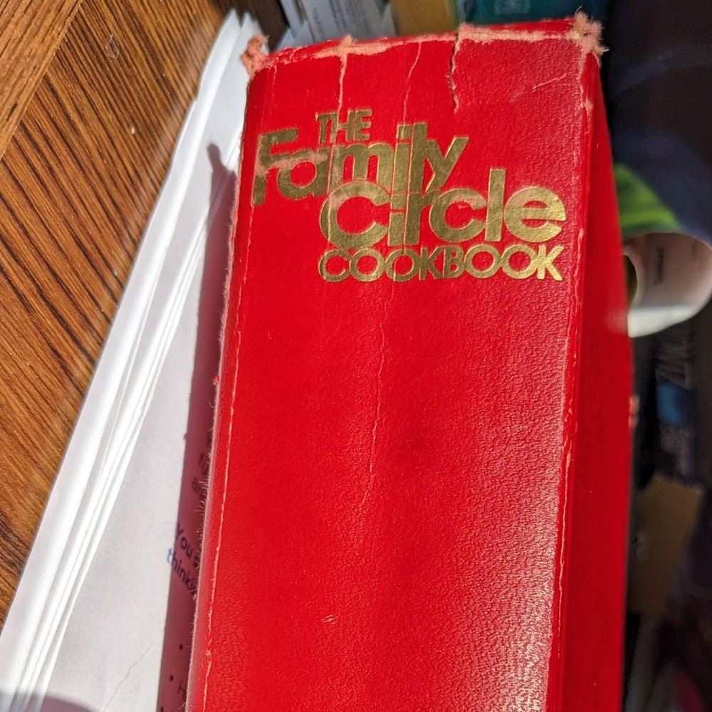 Family Circle Cookbook 1974 Recipes Vintage Reference Instructions